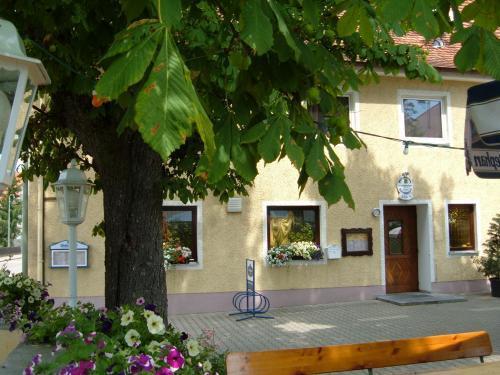 Assos Hotel Асбах-Бойменхайм Экстерьер фото